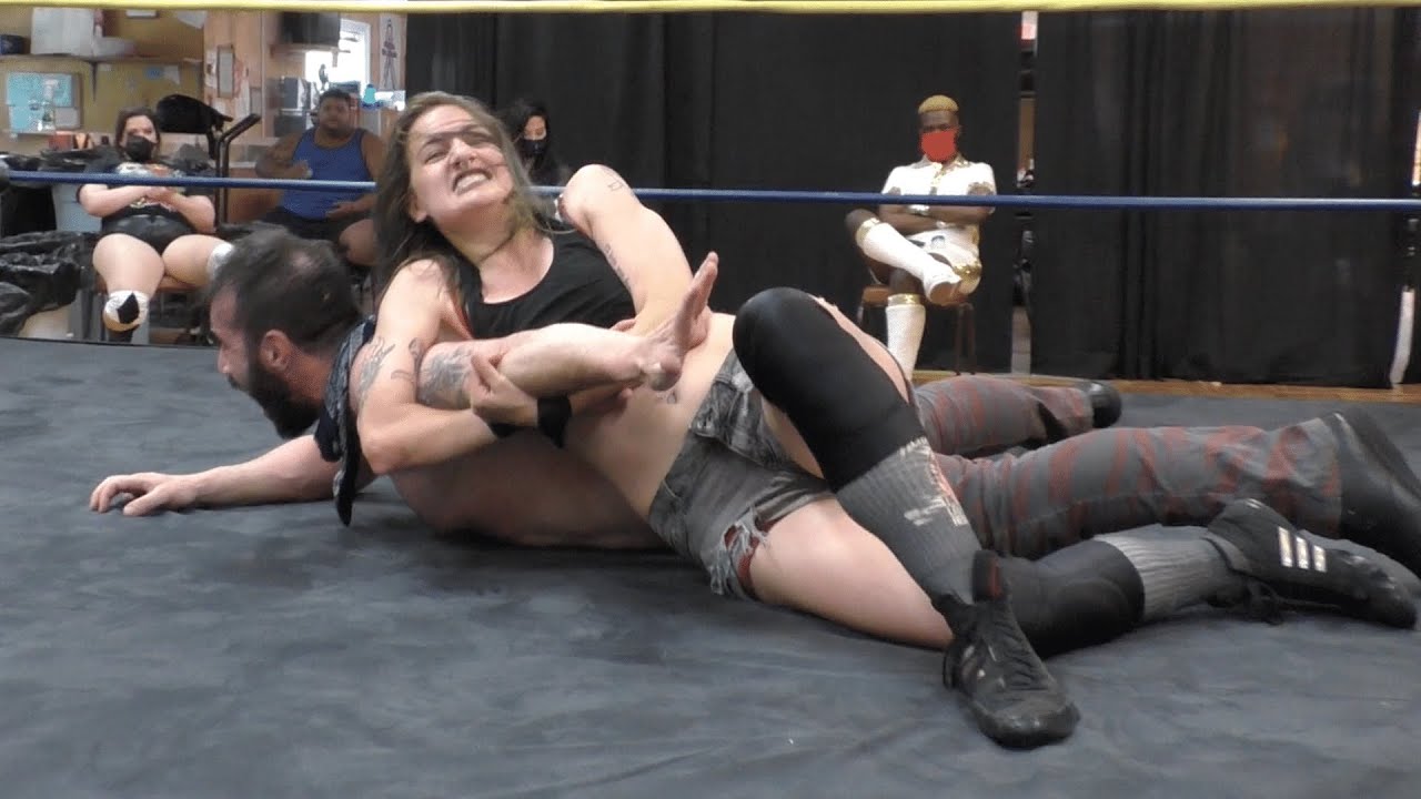 Kennedi Copeland vs. Nick Stapp - Limitless Wrestling (Intergender, Mixed, The Road, No Peace, CAP)