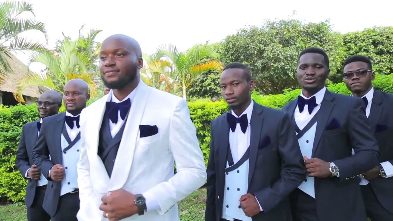see Geofrey and Asinate wedding in Bwera kasese.