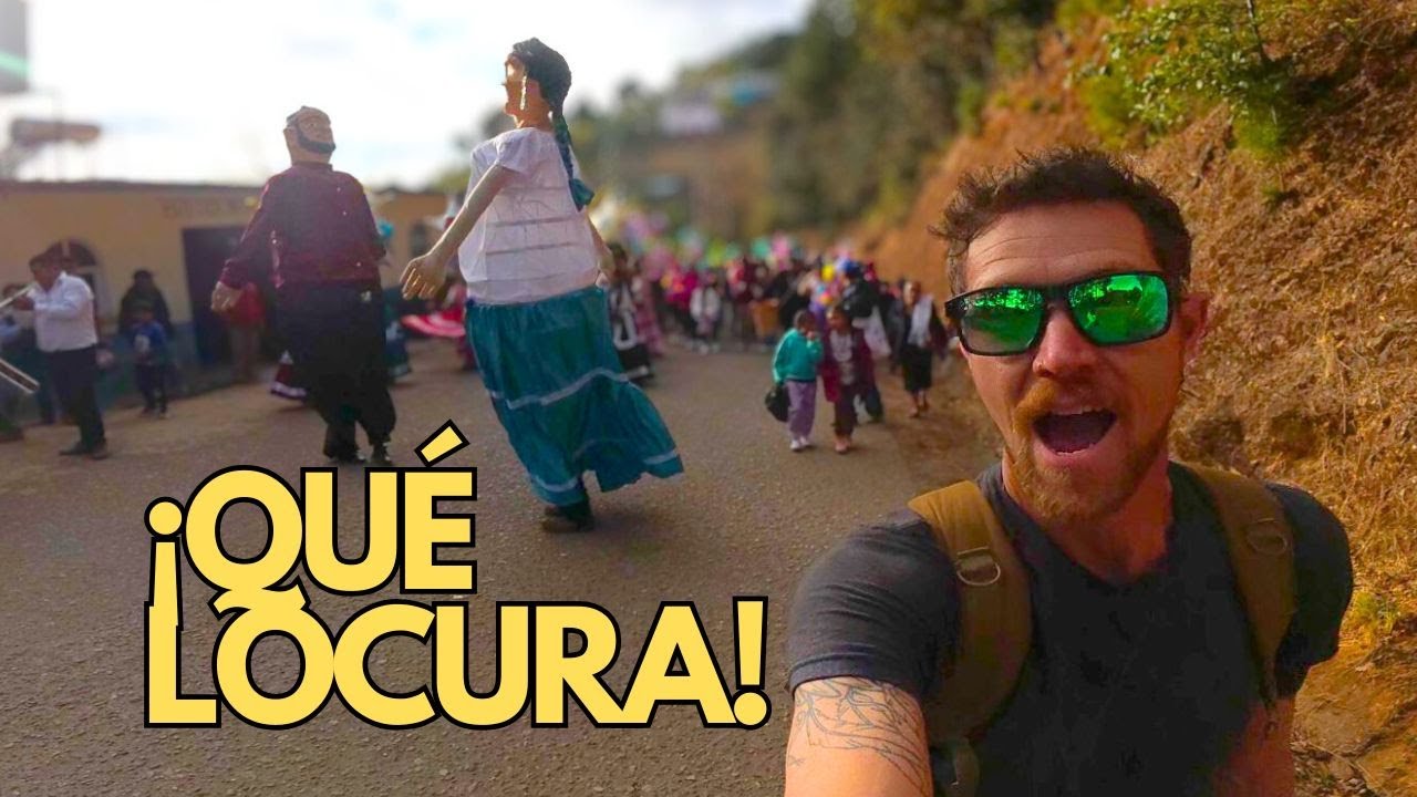 Así se vive una calenda en un pueblo de Oaxaca 🇲🇽