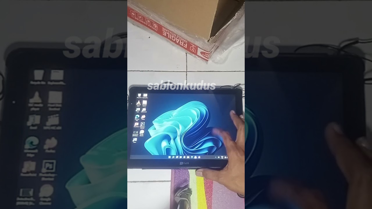 Unboxing fujitsu 2 in 1  v727 core m3 RAM 8 / 128 GB 1JUTA  kecil #pc #shorts #laptop #1juta #dkv 