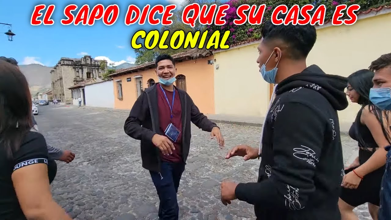 Caminando por las calles de Antigua Guatemala. Viendo las casas coloniales de esta ciudad. Parte 8