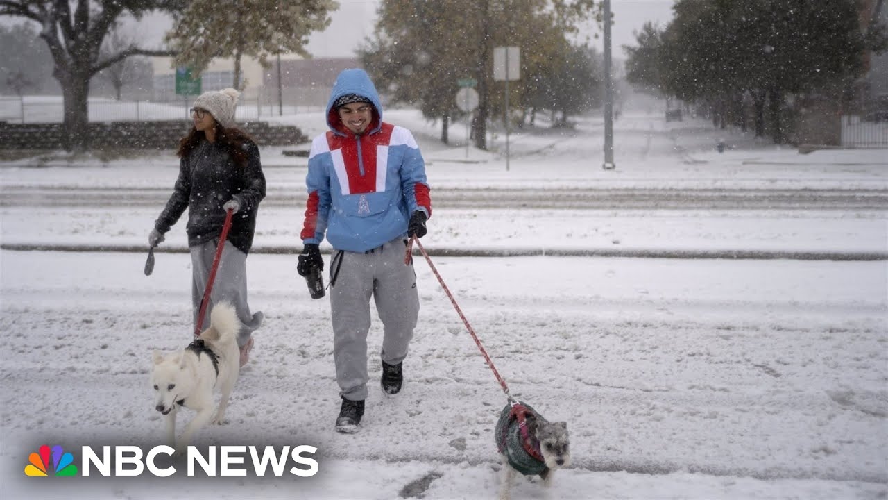 Rare winter storm moves across Gulf Coast