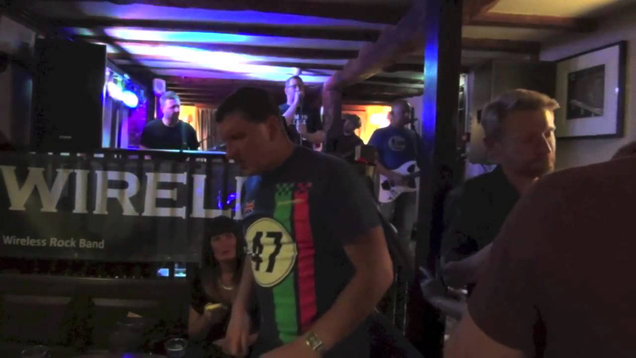 Wireless at the Faversham Hop Festival 2015  (The Sun Inn)