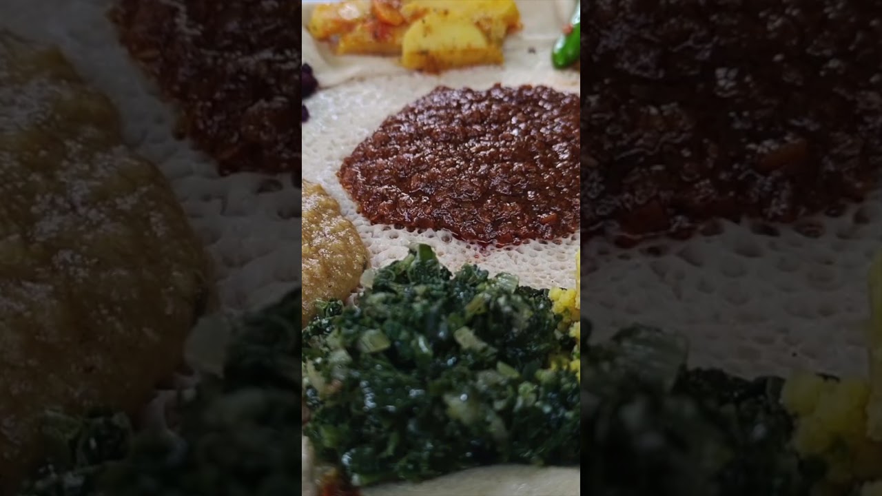 Что делает эфиопскую еду такой вкусной? #шорты #эфиопия #аддис-бебаба #еда #эфиопский #гурман