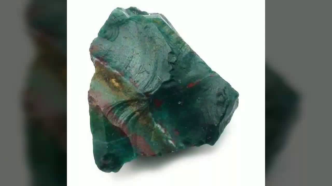 180-حجر المجوهرات الجميل : حجر الدم ( Blood stone ) أسعاره وأشكاله وألوانه وقساوته وكثافته لتمييزه