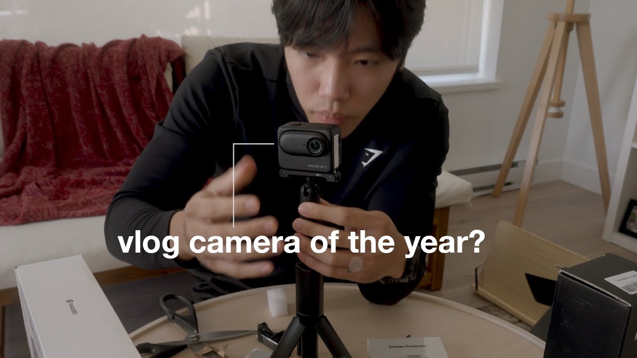 unboxing the world's smallest vlogging camera