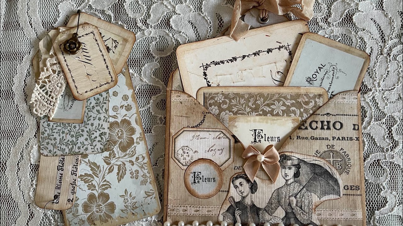 Small stuffed floating envelope pockets with ephemera! #craftandchat  #craftwithme