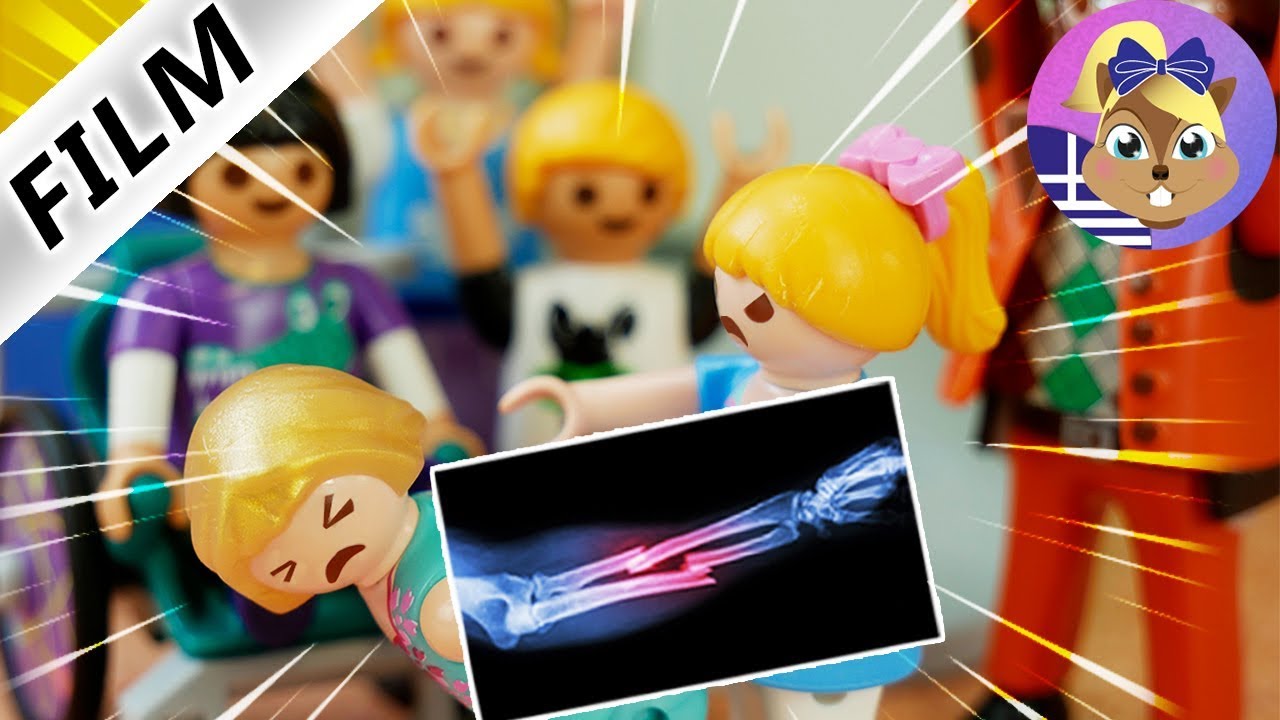 Playmobil ταινία Ελληνικά: Η Άννα σπάει το χέρι της συμμαθήτριάς της. Επίθεση στην αυλή του σχολείου