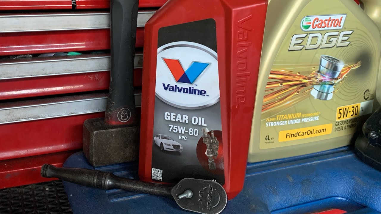 The smelliest maintenance you can do 🤮 Punto HGT gearbox oil service.