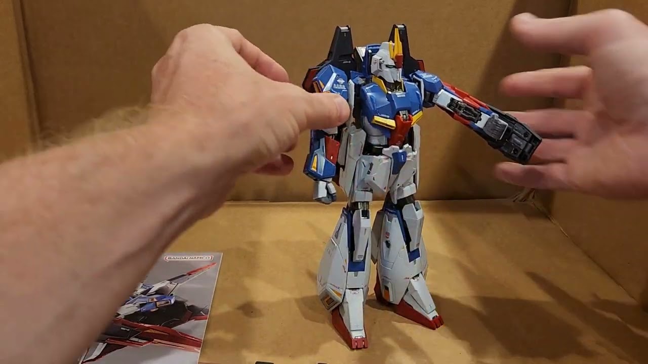 Bandai Metal Build Zeta Gundam MSZ-006 gimmicks
