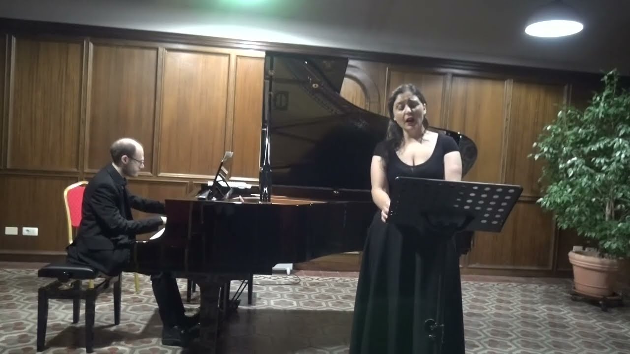 Claude Debussy: Deux Romances (Johanna Padula, Mattia Lorenzini)
