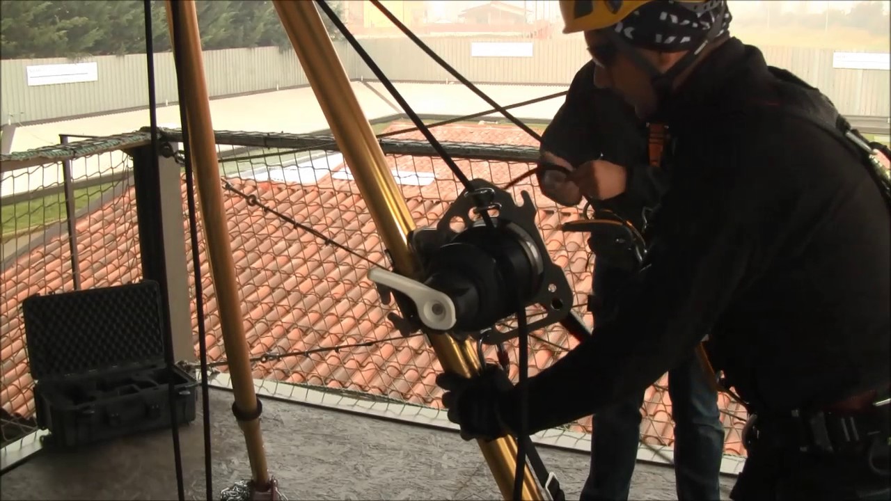 Démonstration du treuil LokHead Harken pour le secours