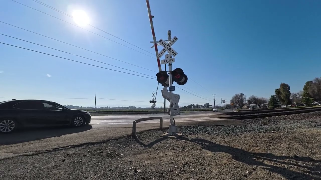 (200TH VIDEO!) Delta Road railroad crossing Knightsen 2/6/2026