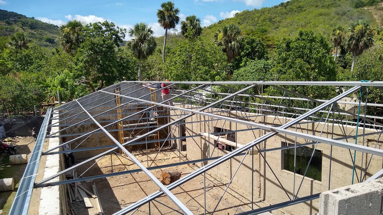 Building & Installing Metal Roof Trusses 28'