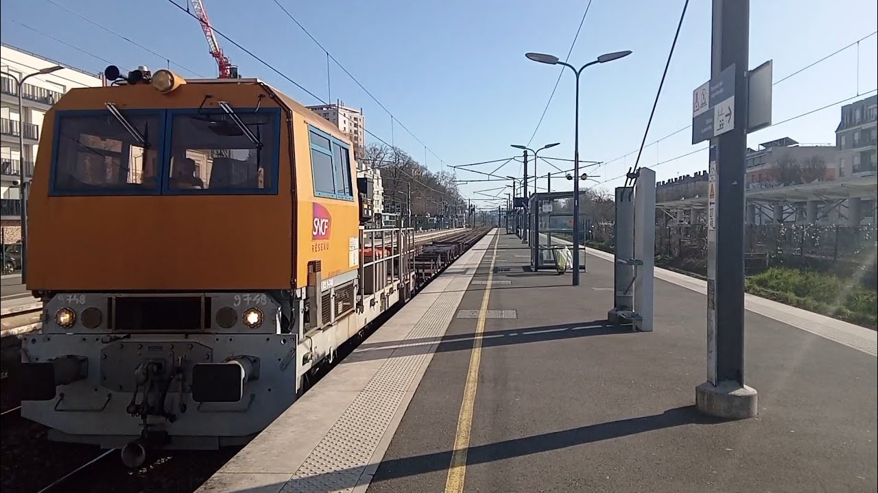 DU 84 draisine de Chez SNCF réseau + Wagons plats et Sifflets voilà merci beaucoup monsieur 