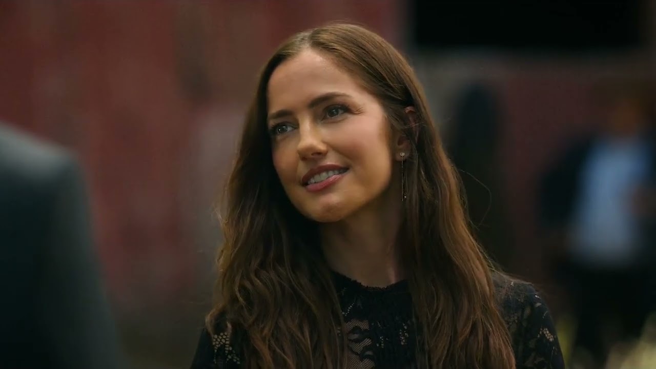 The Side of Minka Kelly You’ve Never Seen — And Can’t Unsee | Star Fun Facts