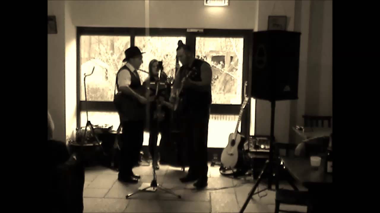 Fat Bottom Girls - Roman Lakes, Marple Tea Dance