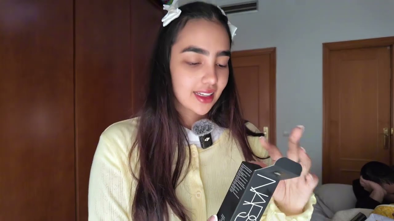 VLOG:DE COMPRAS POR VALENCIA🇪🇸/Maquillaje, ropa y m&aacute;s👗💄