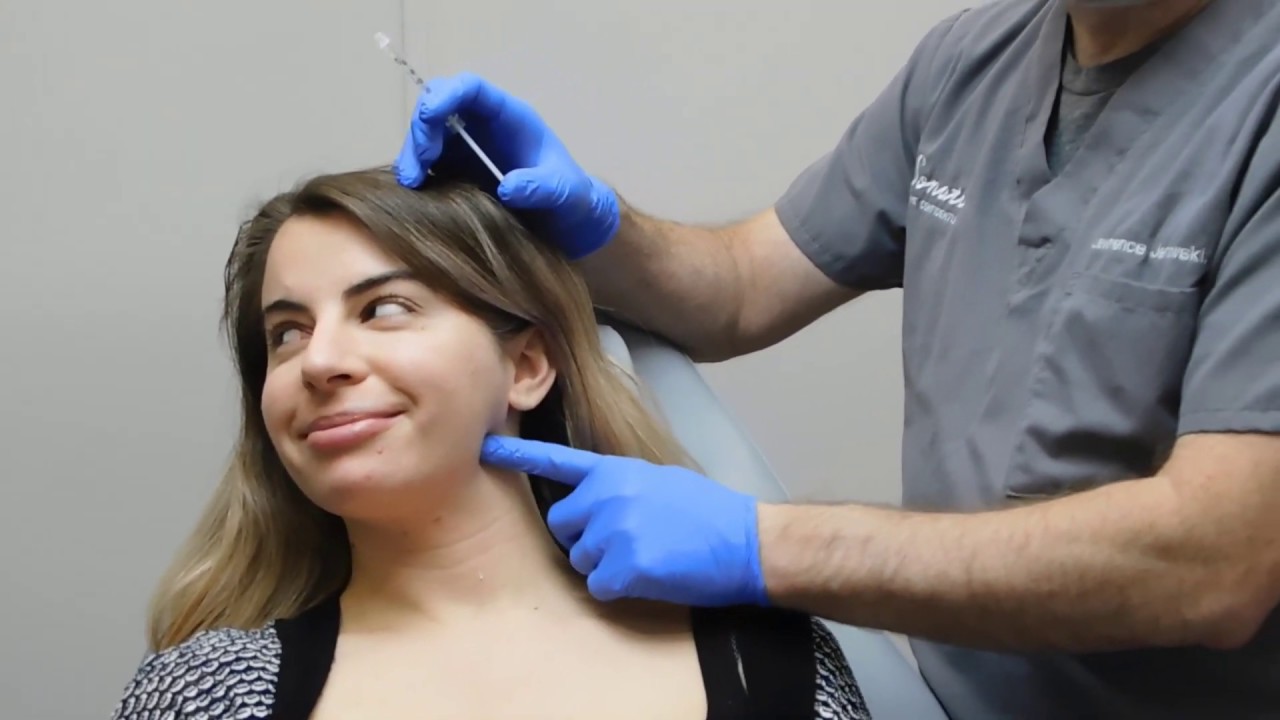 Defining the Jawline with Dysport / Botox with Dr. Janowski