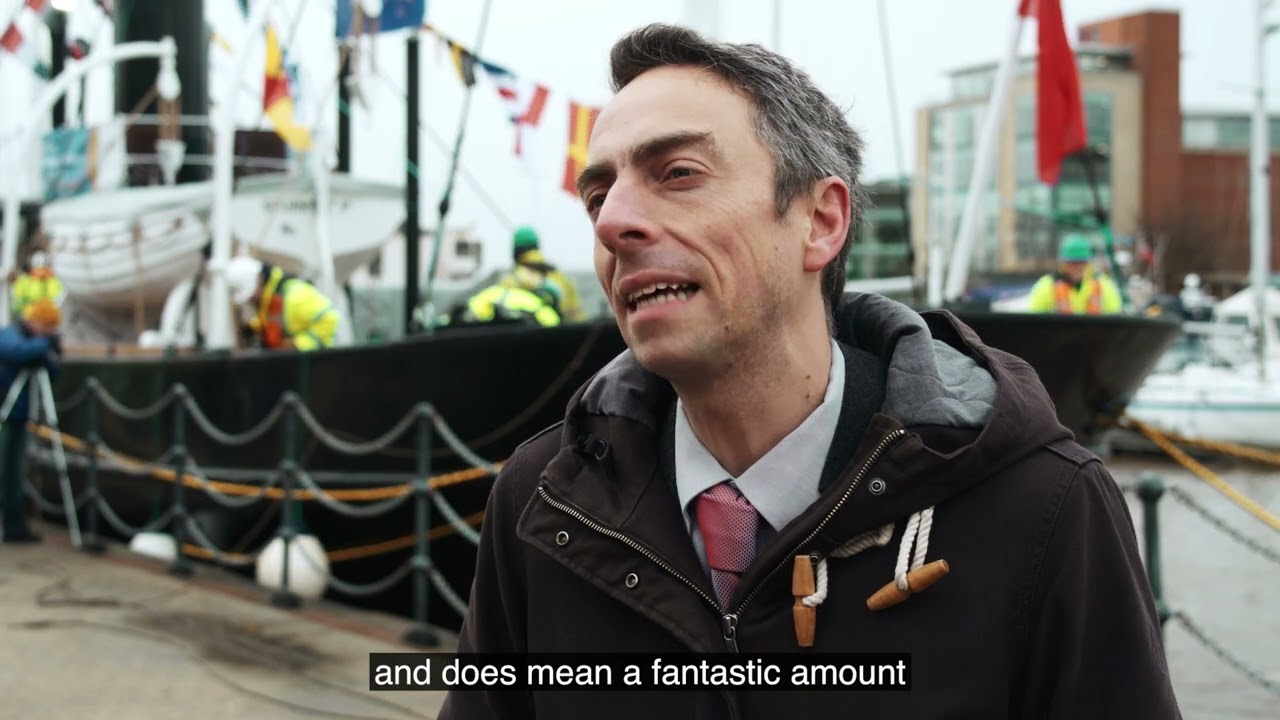 The Spurn Lightship returns to Hull Marina
