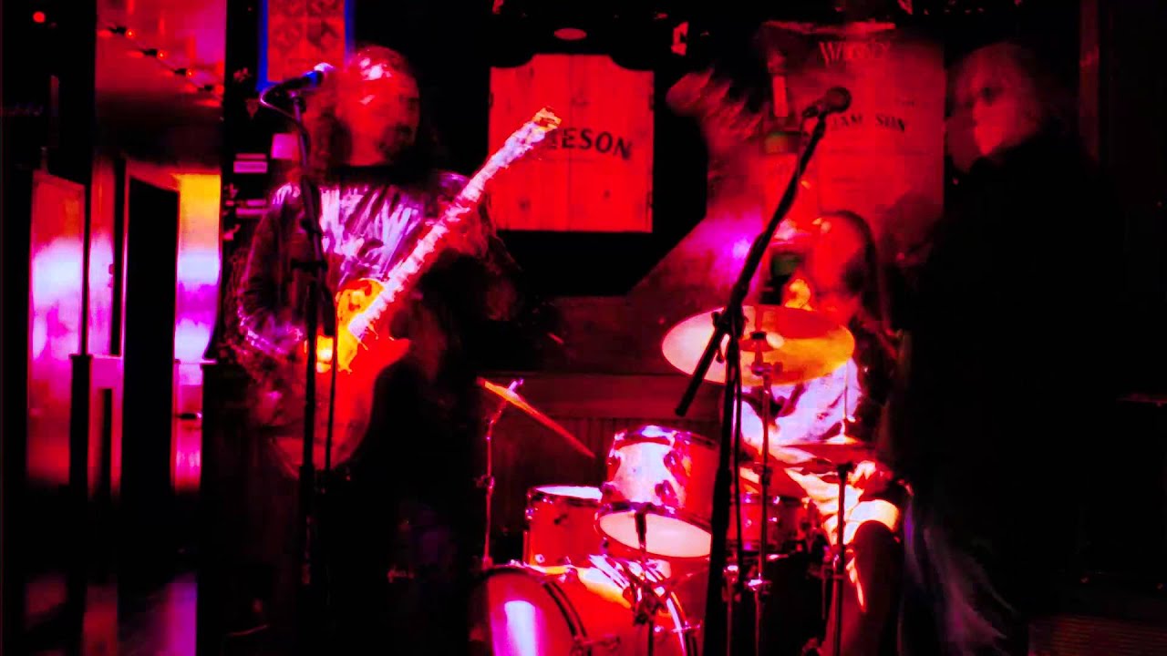 ALASTAIR GREENE BAND - Trouble At Your Door (music video)