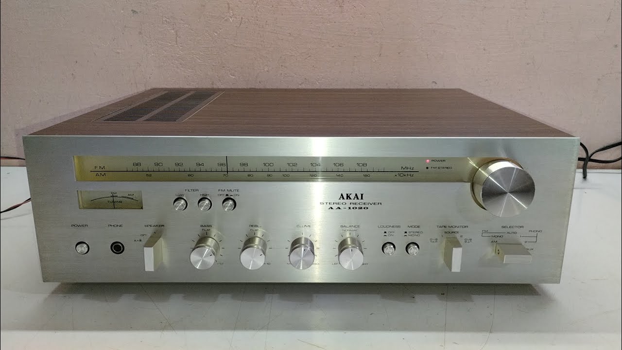 AKAI AA-1020 Stereo Receiver Amplifier 