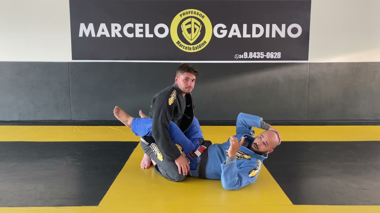 Esse é o Jiu Jitsu que o mestre HÉLIO GRACIE criou, onde o fraco vence o forte