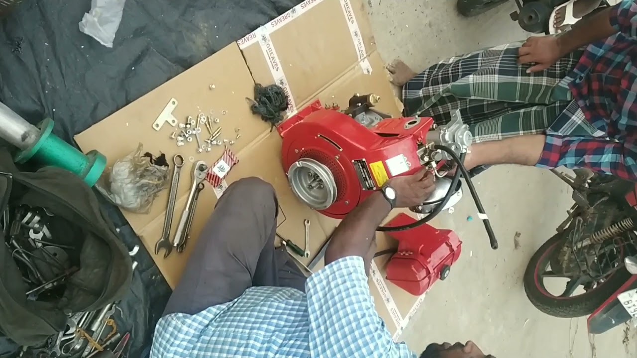 Four stroke Diesel engine unboxing And servicing PART1