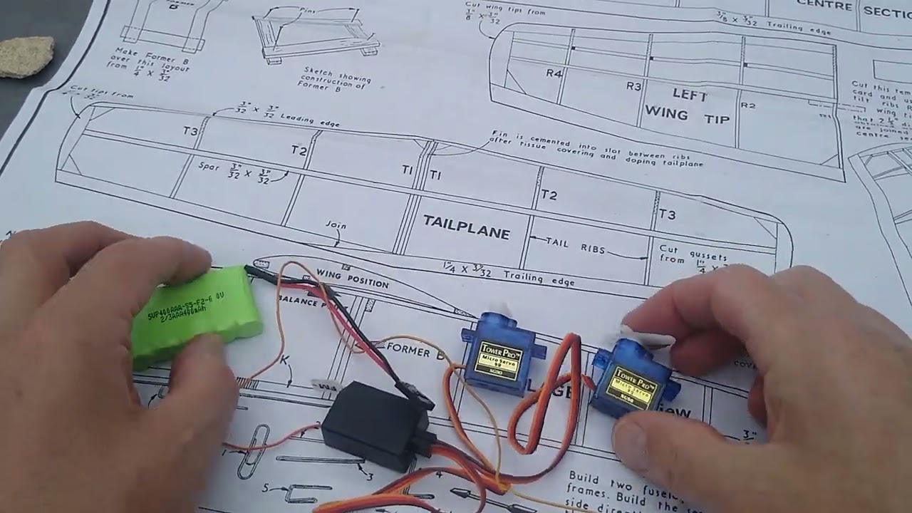 Keil Kraft Dolphin glider with Radio Control - Part 2