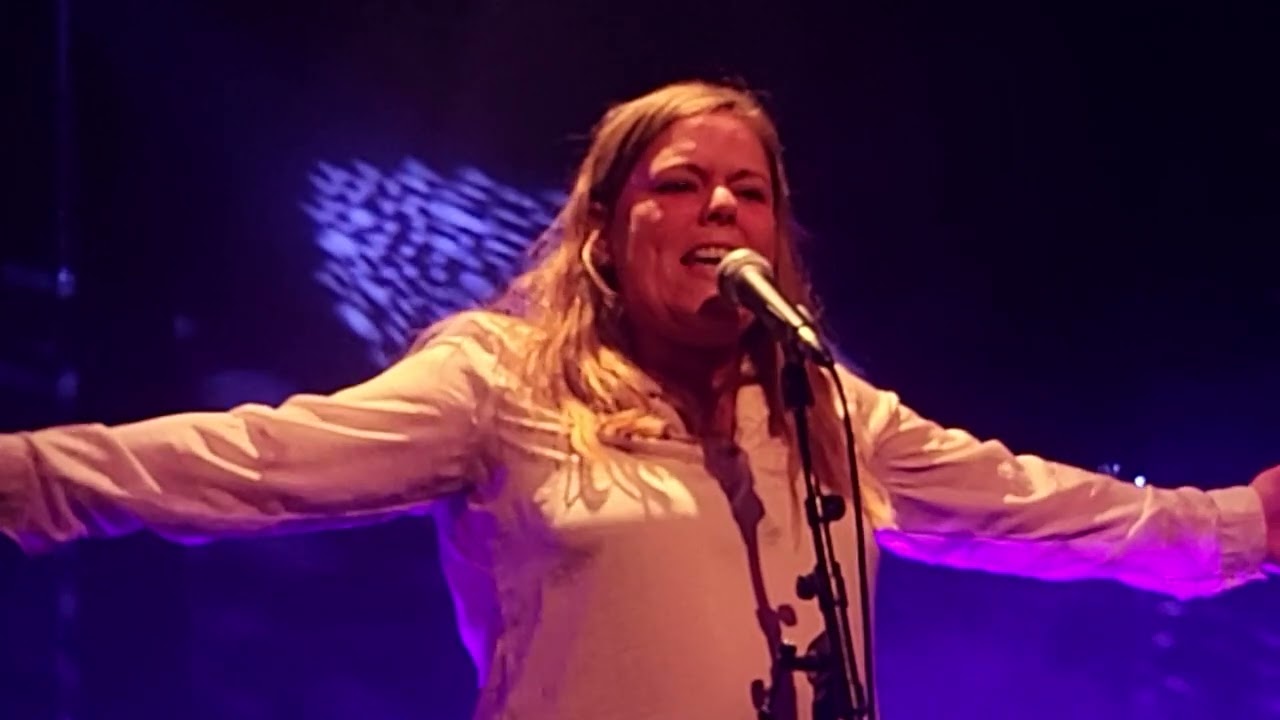 8 J'ai tant aimé  (...Révé) (Melissmell au Vauban, Brest, 23 novembre 2023)