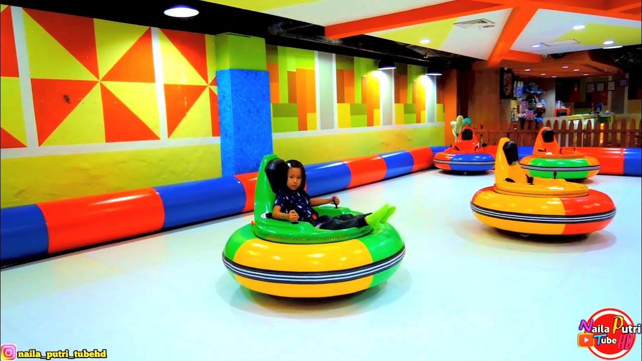 Bermain di playground cocoland mega bekasi hypermall