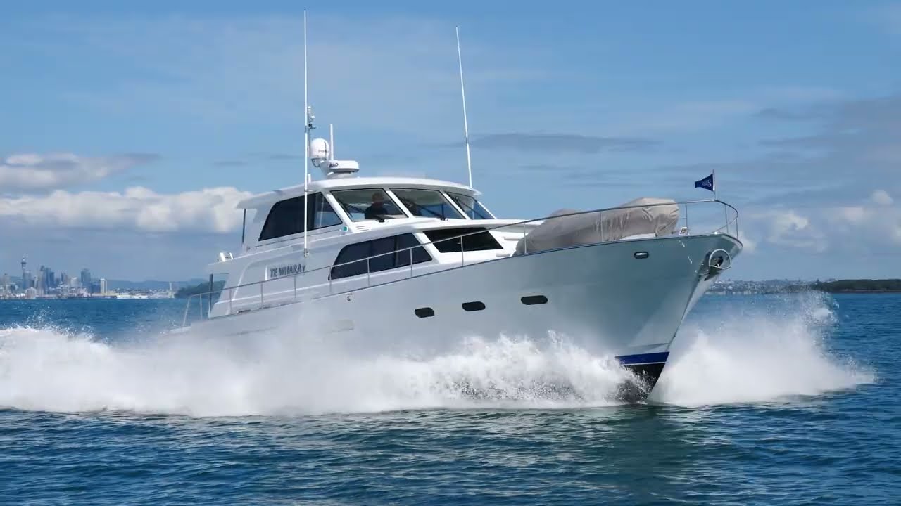 Te Whara V - Elite 16 metre mid-pilothouse