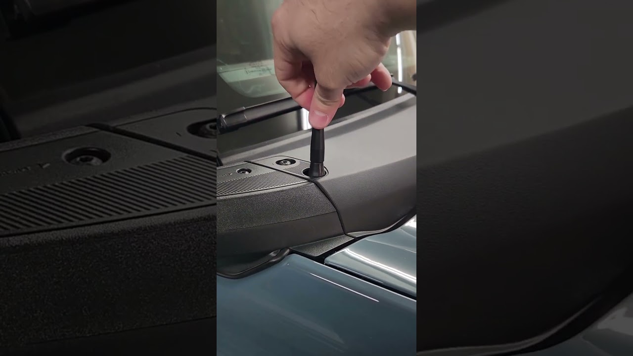 Bronco Stubby Antenna #shorts #diy #bronco