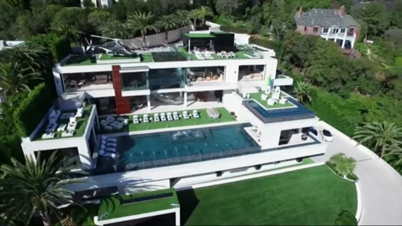 21 BADEZIMMER: Luxusvilla 