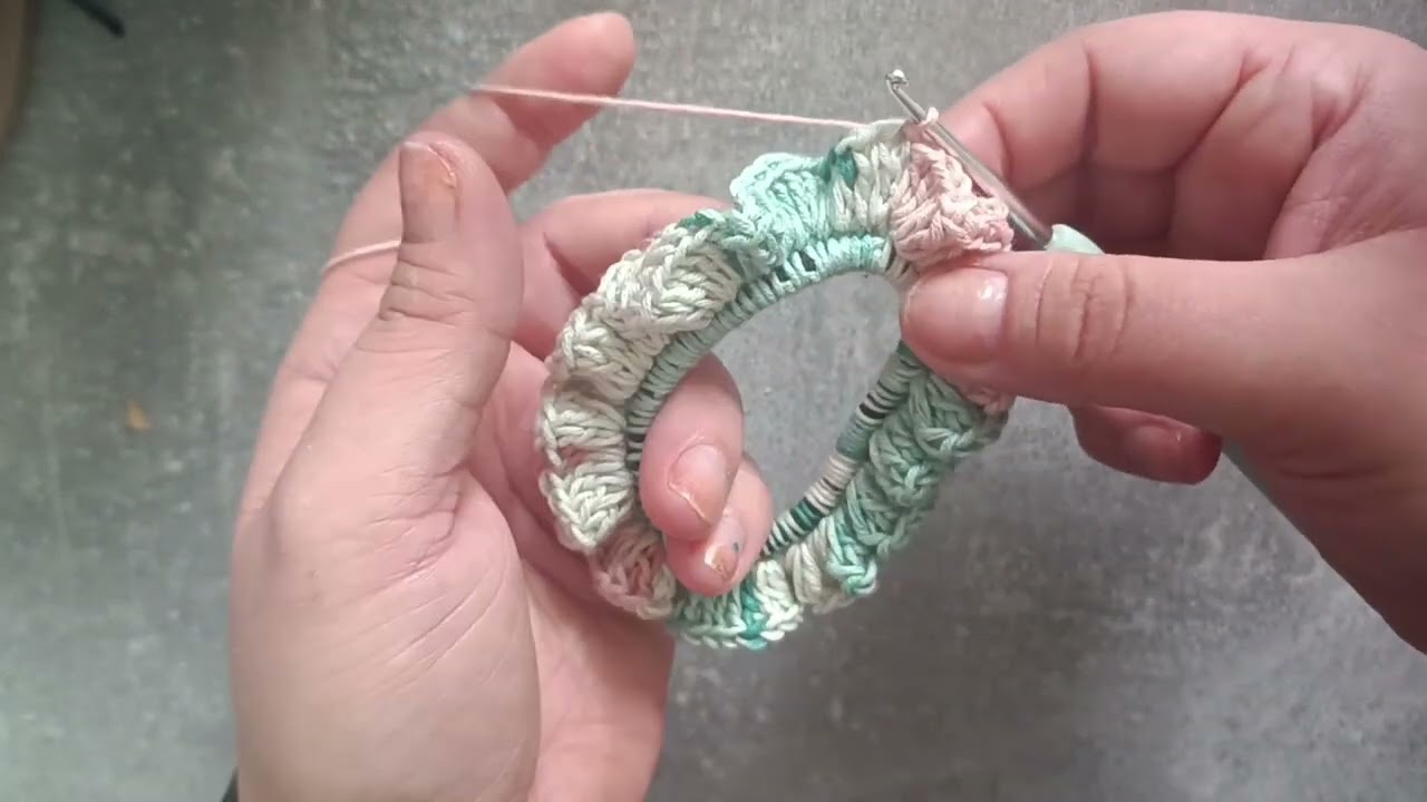 Scrunchie mit Farbverlauf Häkeln
