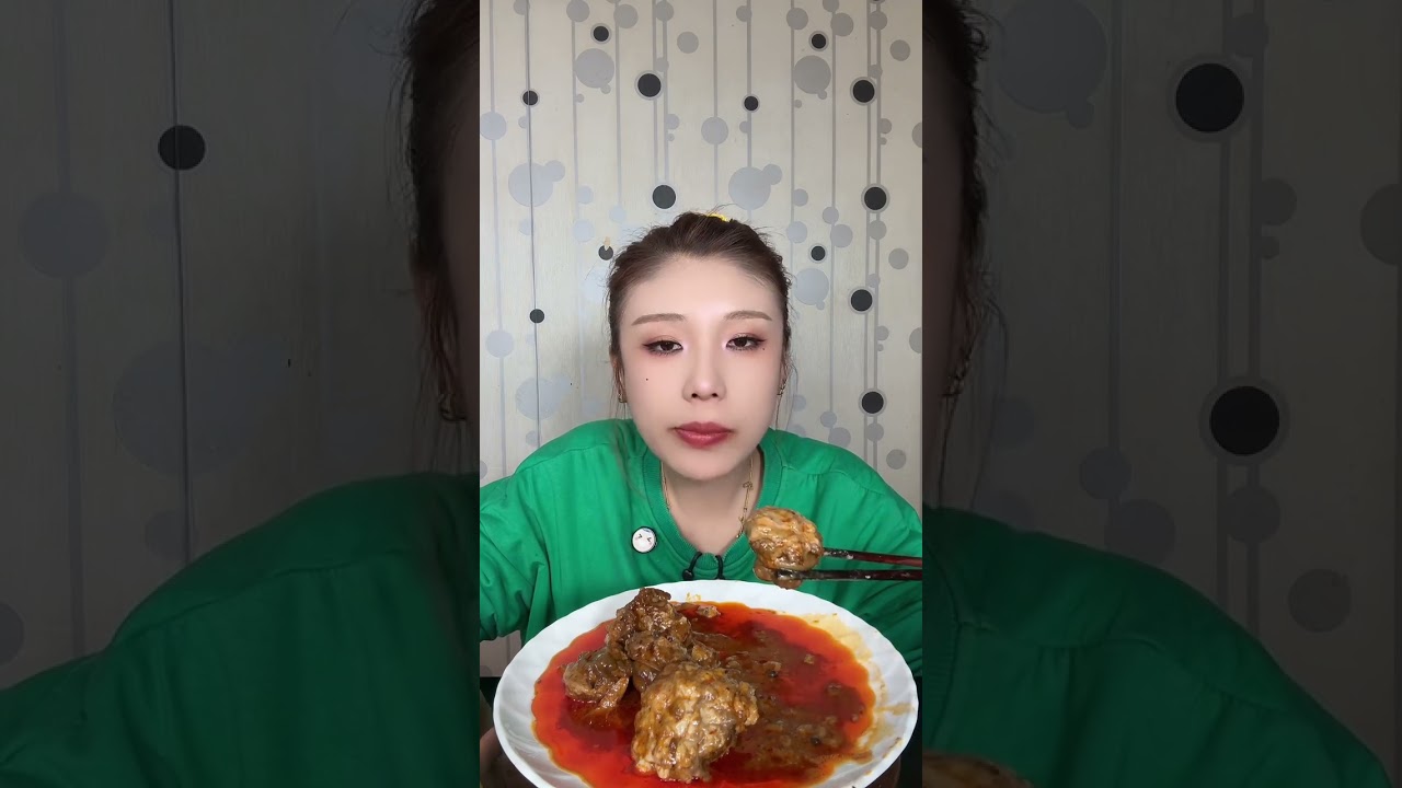 Exploring the Tasty and Bouncy Sea Anemone - Douyin's Latest Trend