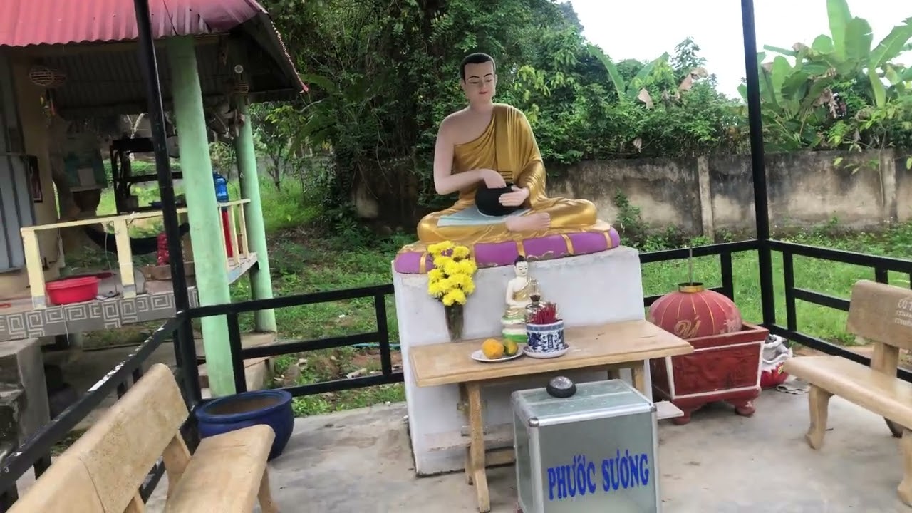 Thiền Viện Quán Tâm || Núi cao khung cảnh nên thơ Xa xa ta thấy lờ mờ Quán Tâm .