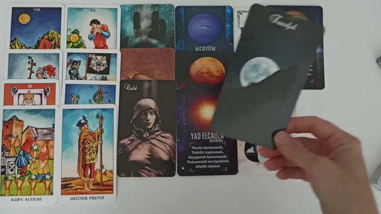 Sessizliğin Onu Nasıl Etkiliyor? Sessizliği Bozacak mı? Tarot