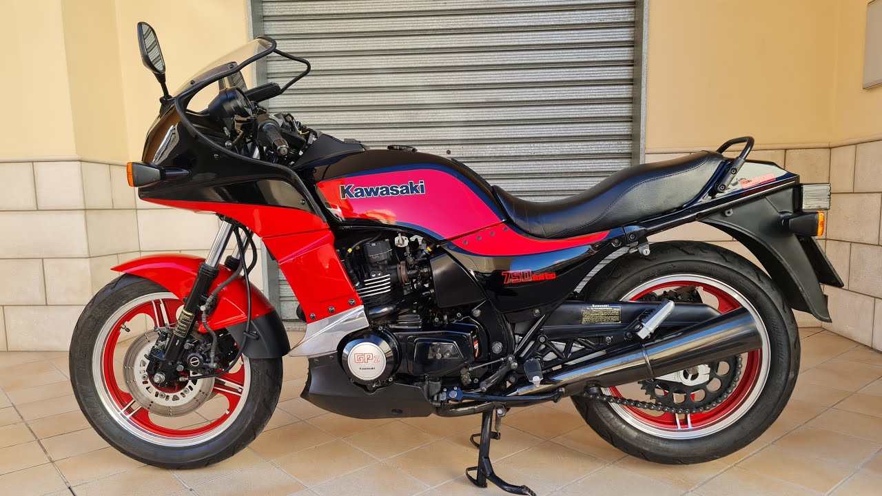 Kawasaki Gpz750Turbo Fine Restauration