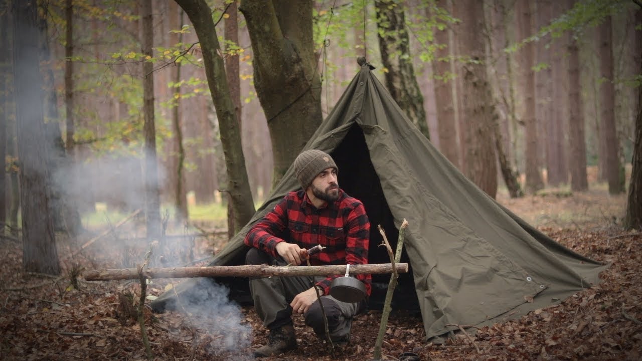 Solo Bushcraft Overnight - Swedish Axe, Canvas Lavvu, Wool Blanket