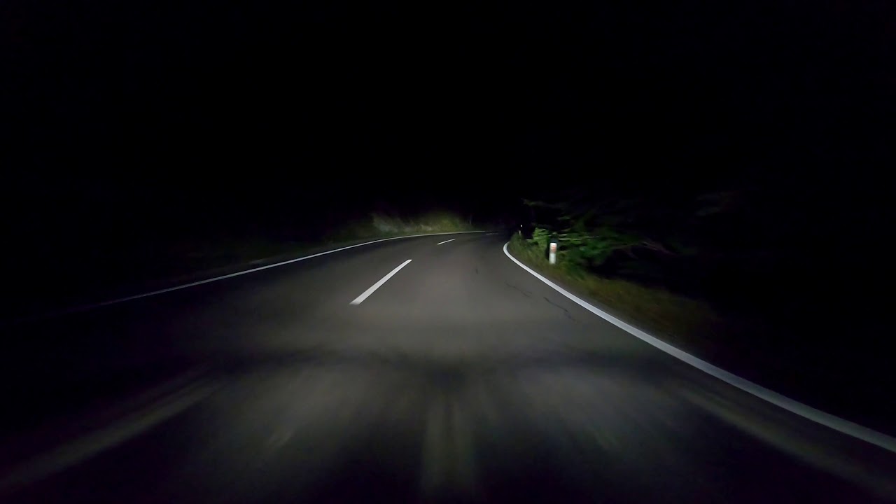 Alfa Romeo Stelvio - light test / Licht test BI-Xenon with AFS 4K