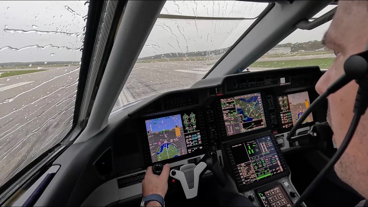Pilatus PC-24 | KPHF - KSAT | Escaping East Coast Weather Single Pilot