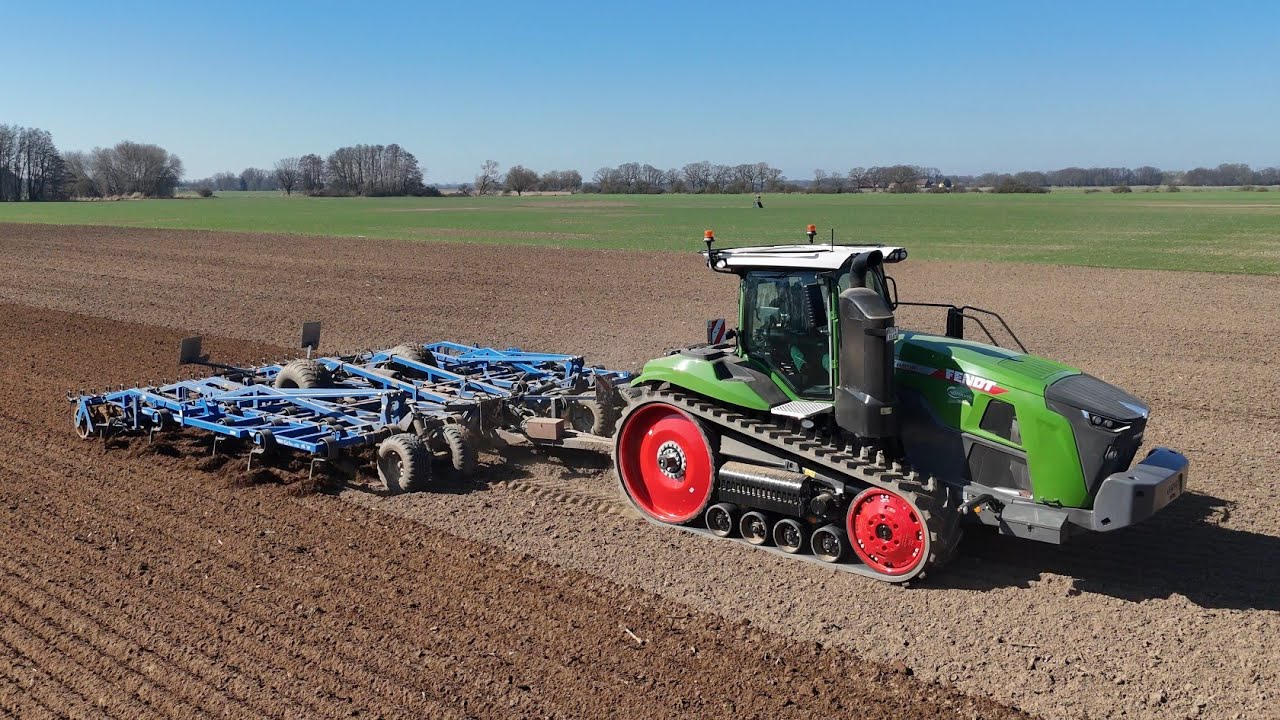 FENDT 1167 VARIO MT mit ein KÖCKERLING VARIO Grubber / 4K