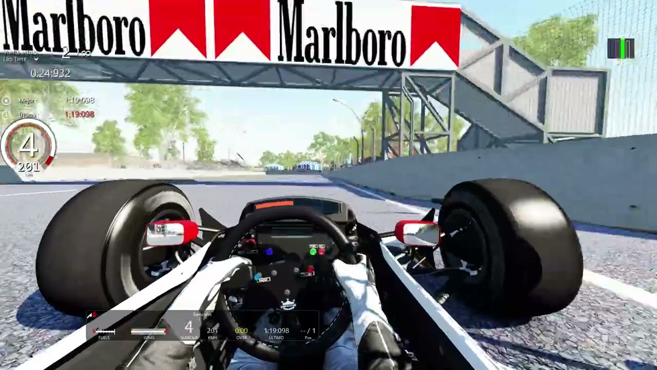 Vuelta con el mclaren mp4/4 en adelaide 1988.