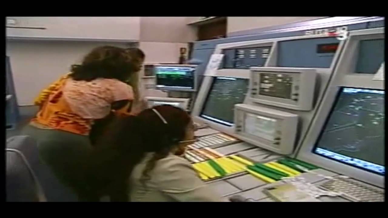 Centro de Control y Torre de Barcelona [Subtitulado en Castellano] [En HD]