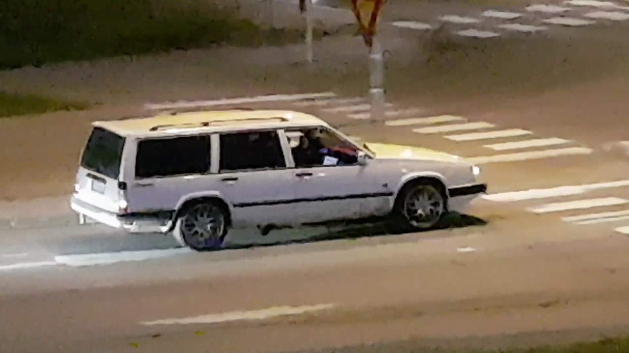 Volvo 940 with straight 4