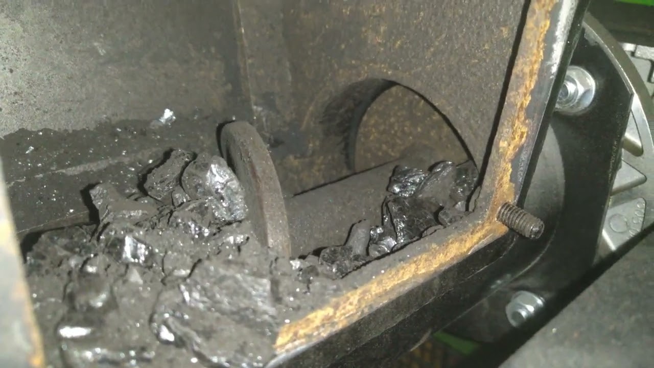 Piec SAS EFEKT 14 kW. Tempo pracy podajnika. Zablokowana żmijka.