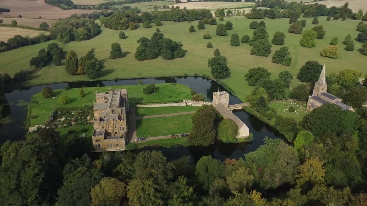 Broughton Castle