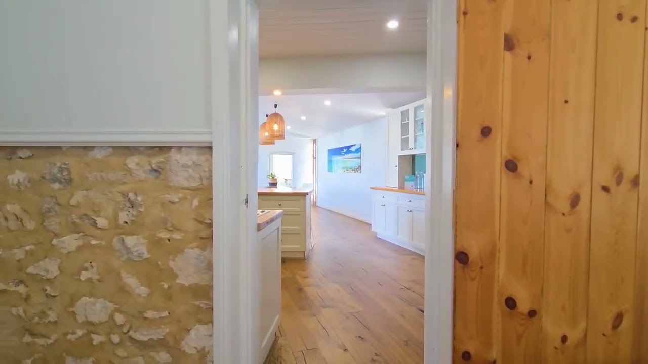 Open2view AU - ID# 997861 - 22 Victoria Street