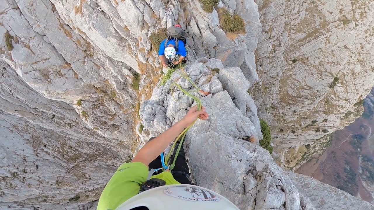 PROKLETIJE Crnogorski smjer 1200m  V/III-IV AK Slobodni penjači-Cetinje novembar 2021god
